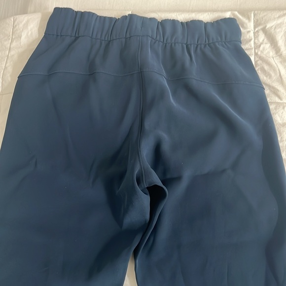 Lululemon travel drawstring pants - Navy - Picture 10 of 10
